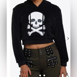 Social Collision Skull & Crossbones Girls Fuzzy Crop Hoodie